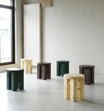 Fyr round stool 45 cm - Pine, Ø40x45 cm - Normann Copenhagen