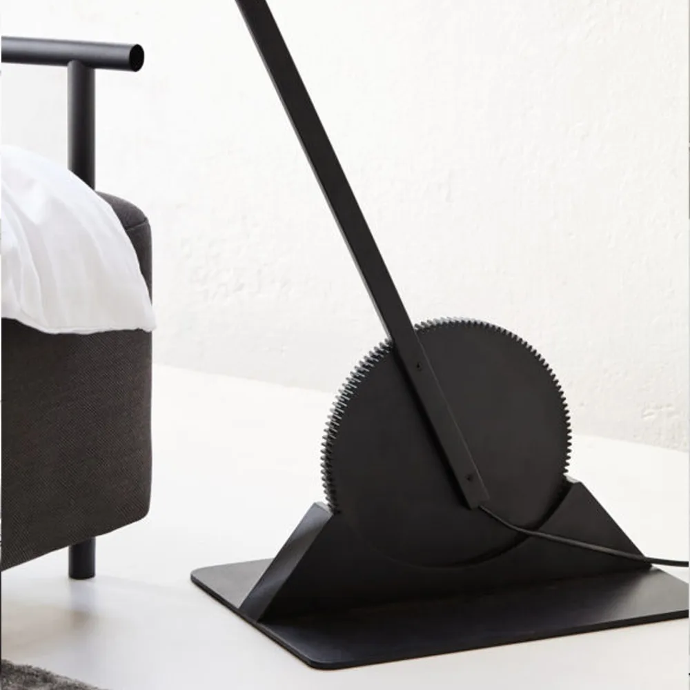 Gear floor lamp, Black Northern