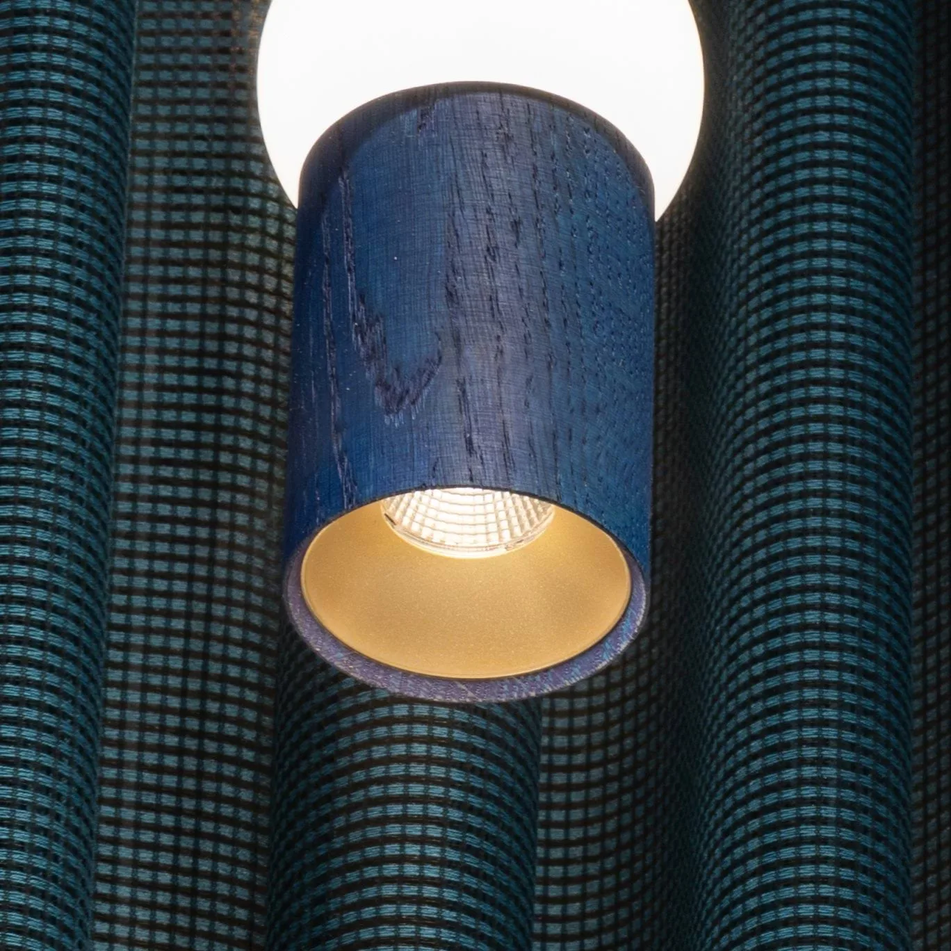 Lightbone pendant lamp, Small 24 cm, blue oak Oblure