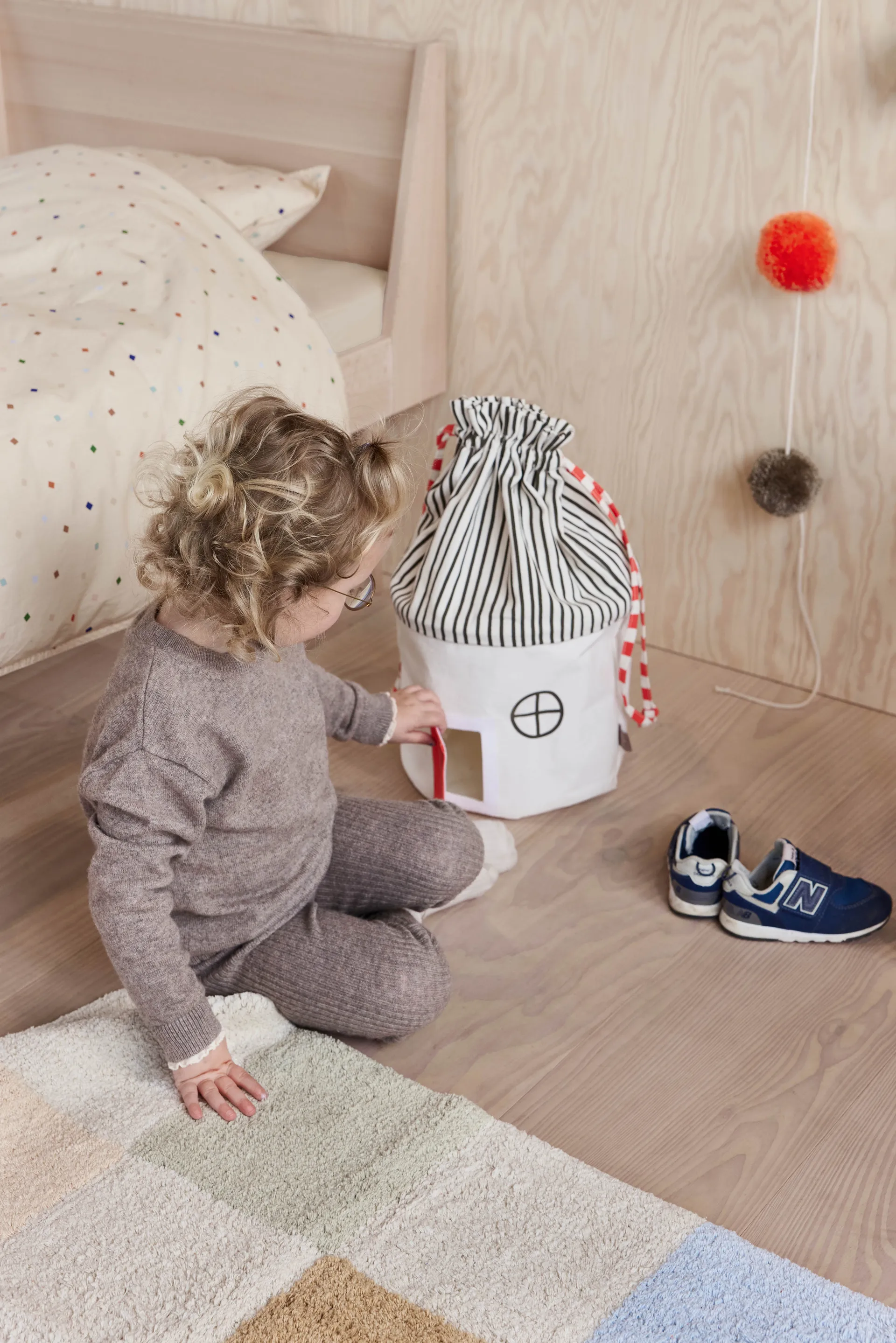 Koya storage basket small, Cherry Red OYOY