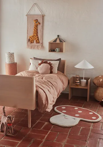 Malle mushroom rug 75x77 cm - Red - OYOY