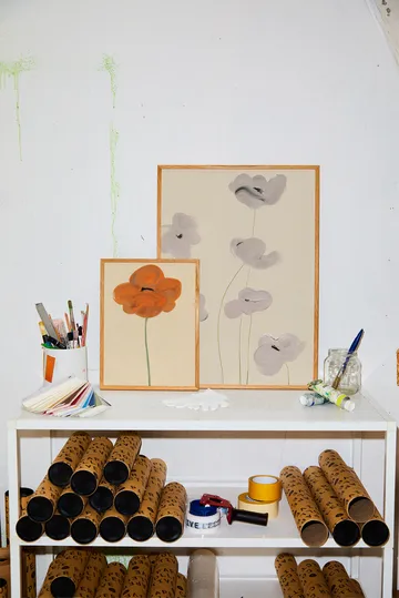 White Vallmo poster - 30x40 cm - Paper Collective