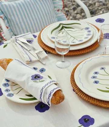 Madelen Möllard Pansy salad plate - Blue, 22 cm - Pick a Poppy