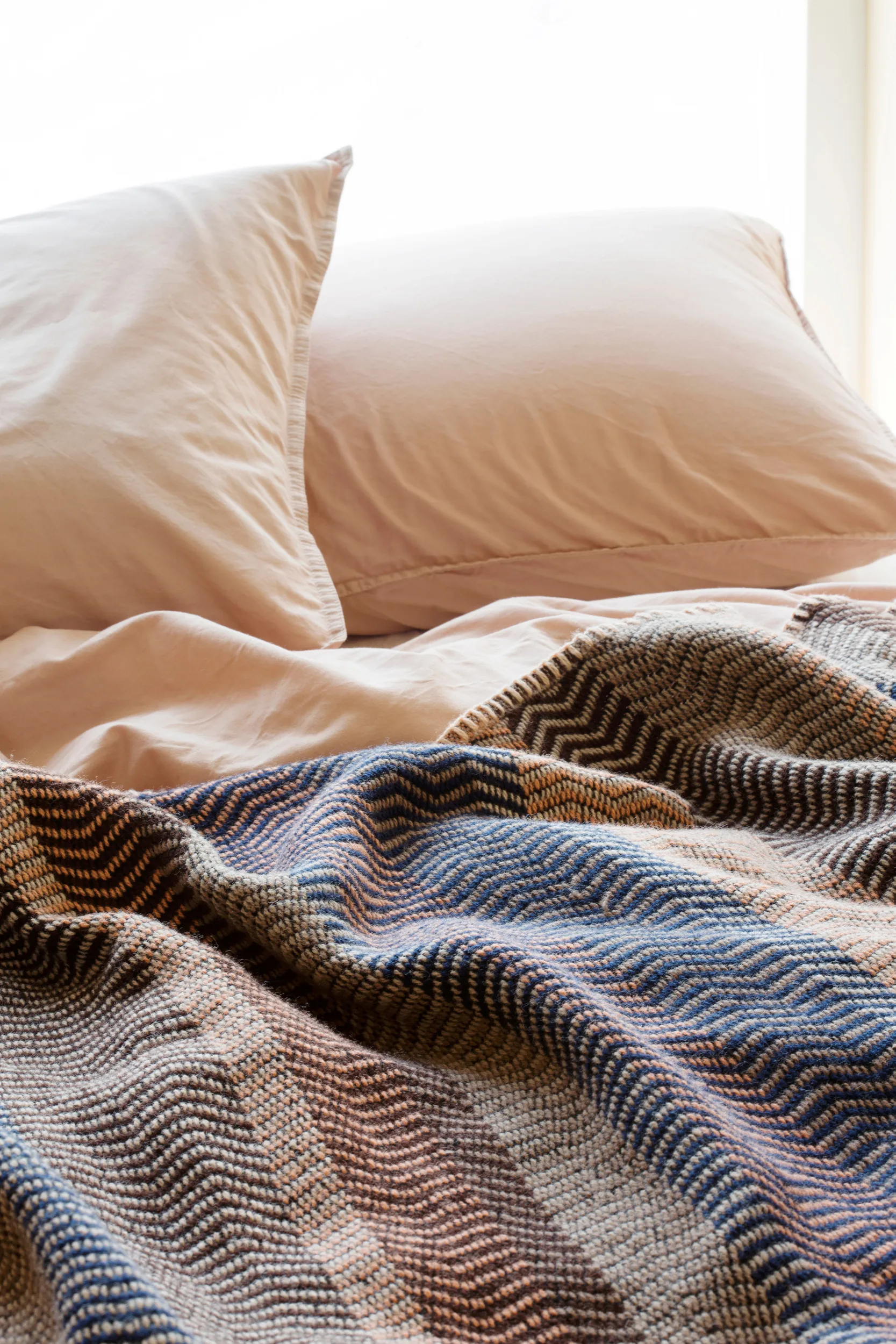 Fri blanket 150x200 cm, By the fire Røros Tweed