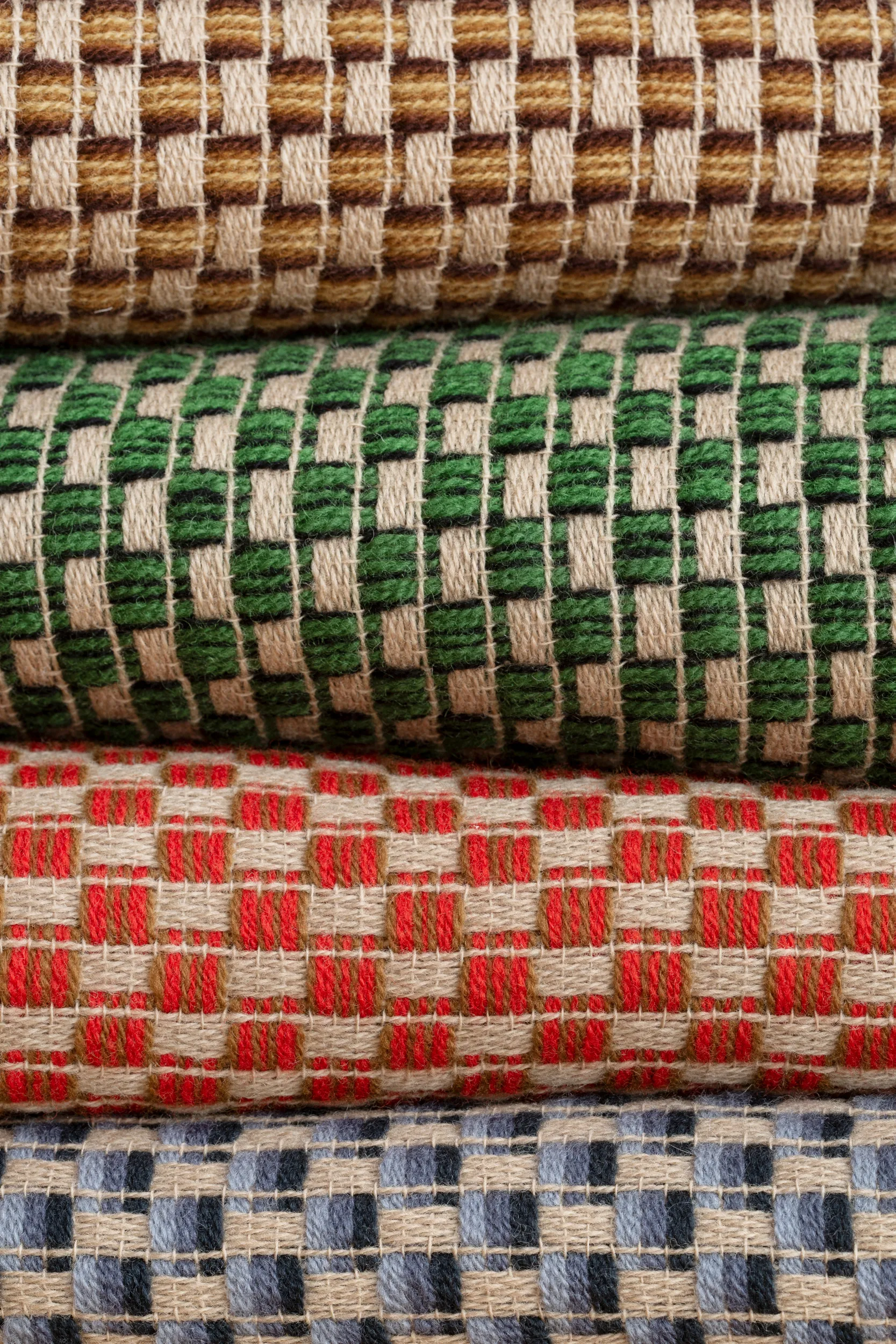 Isak throw 150x210 cm, Far away blue Røros Tweed