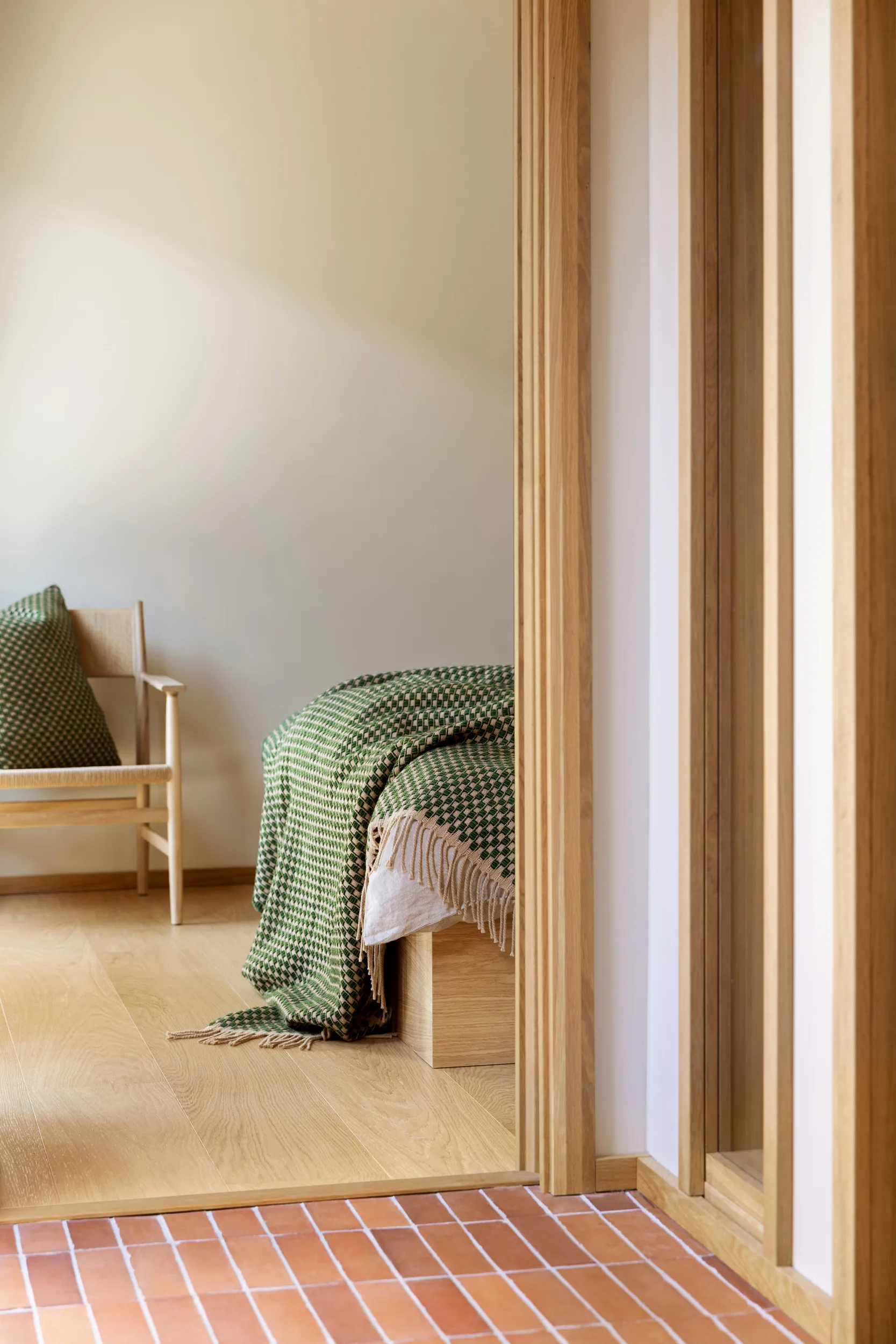 Isak throw 150x210 cm, Meadow Røros Tweed