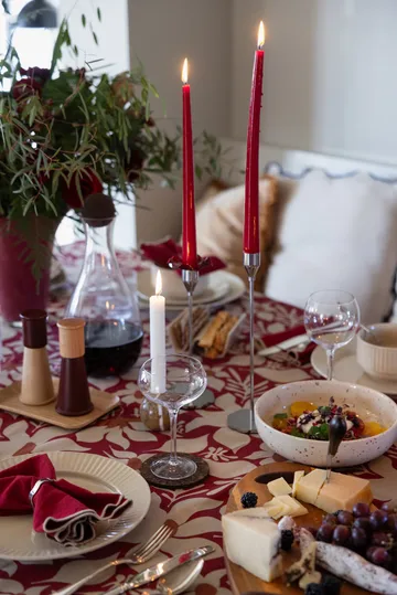 Edith tablecloth 150x280 cm - Wine red - Sagaform