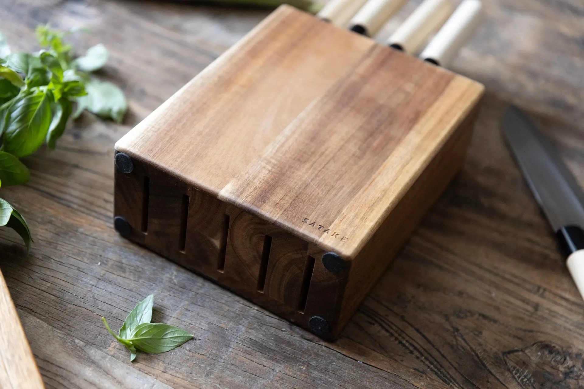 Satake knife block, Acacia, 5 knives, 22.8x18x8 cm Satake