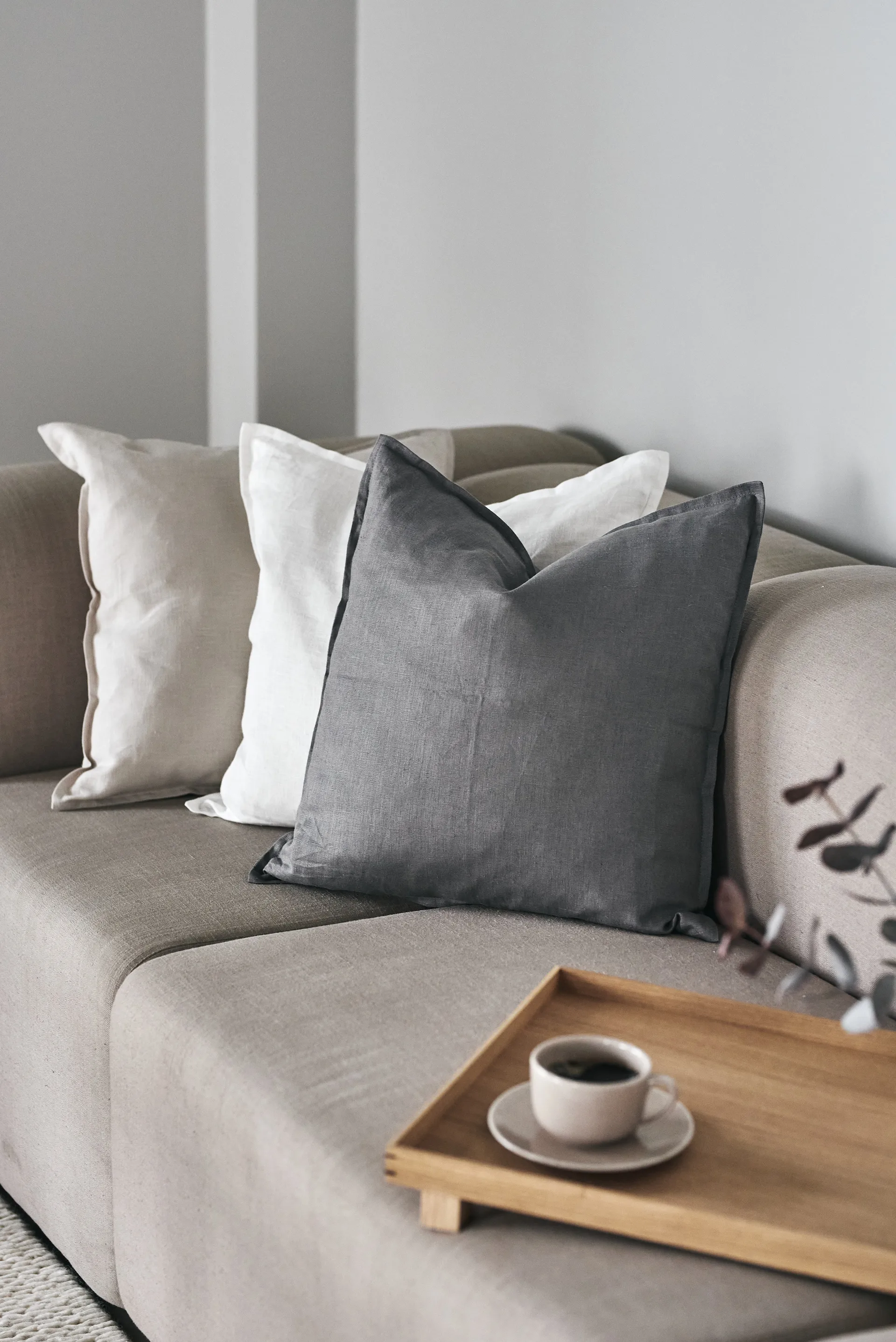 Calm pillow case linen 50x50 cm, Charcoal Scandi Living