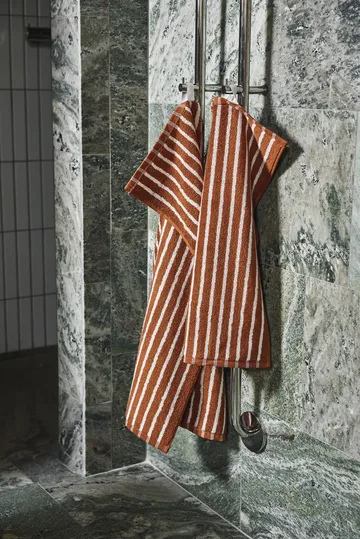 Drift towel 30x50 cm - Brown-white - Scandi Living