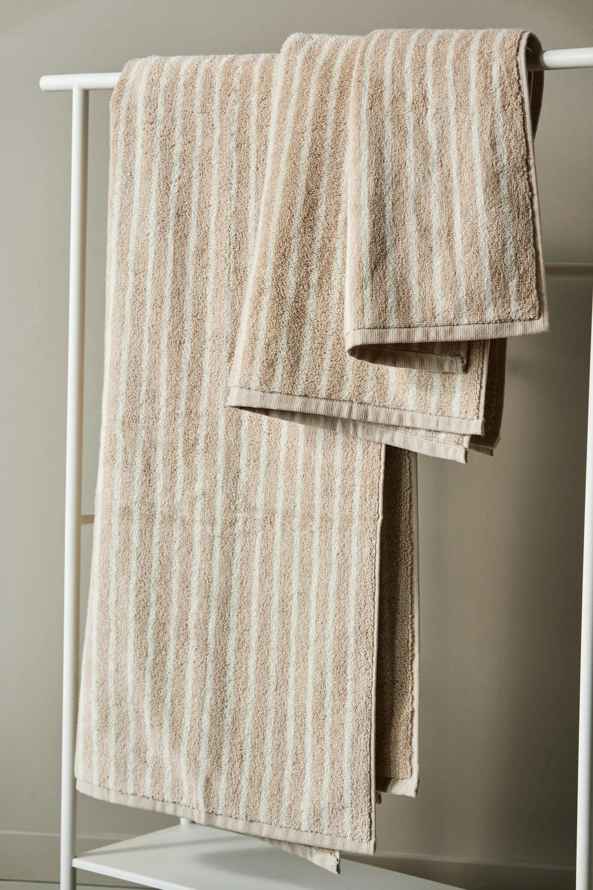 Drift towel set 4 pieces - Beige-white Scandi Living