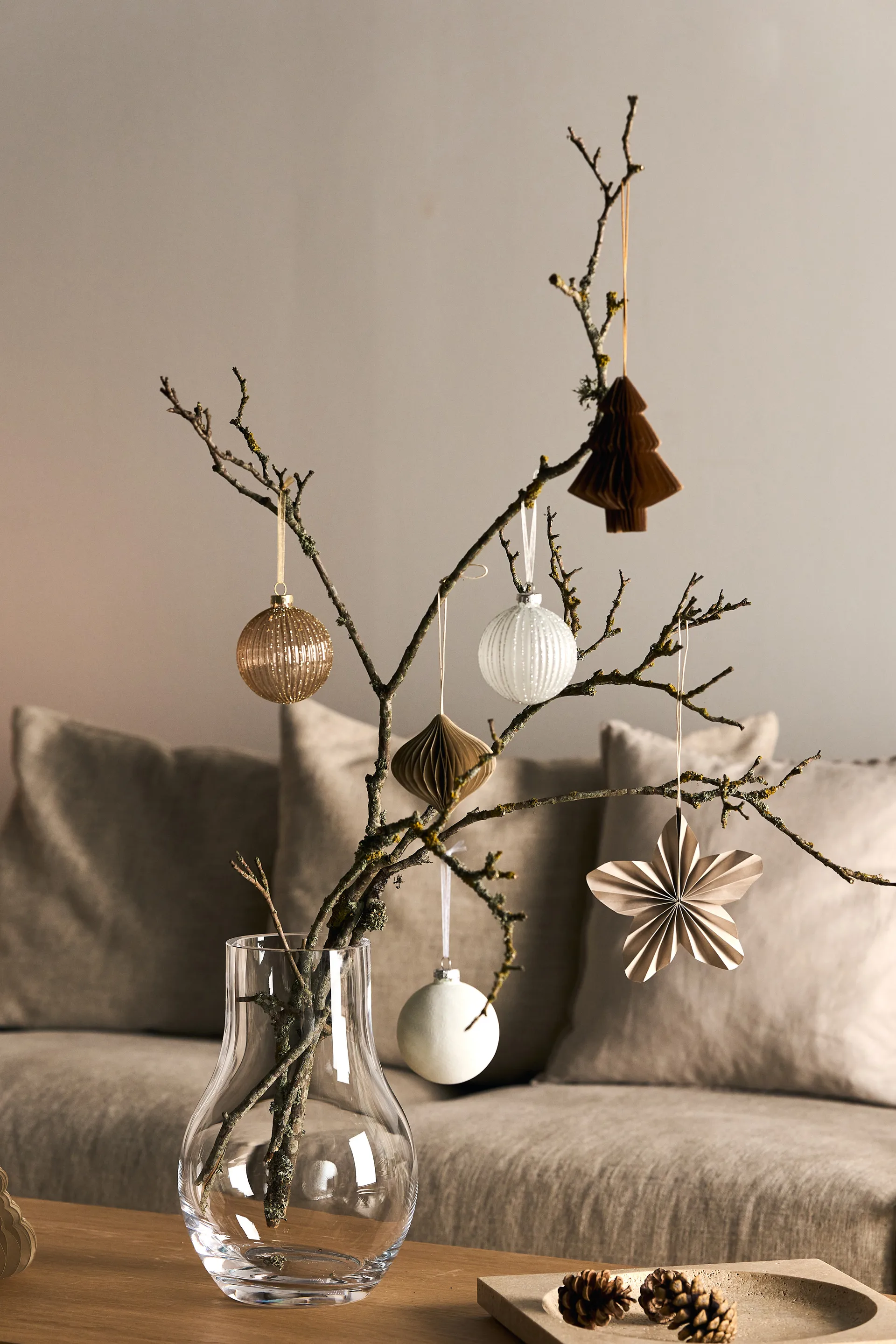Holiday baubles 6-pack, White Scandi Living