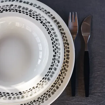 Klappersten plate 28 cm 4-pack - black and white - Scandi Living