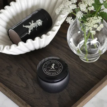 Solstickan scented candle 25 h - Black-cedarwood - Solstickan Design
