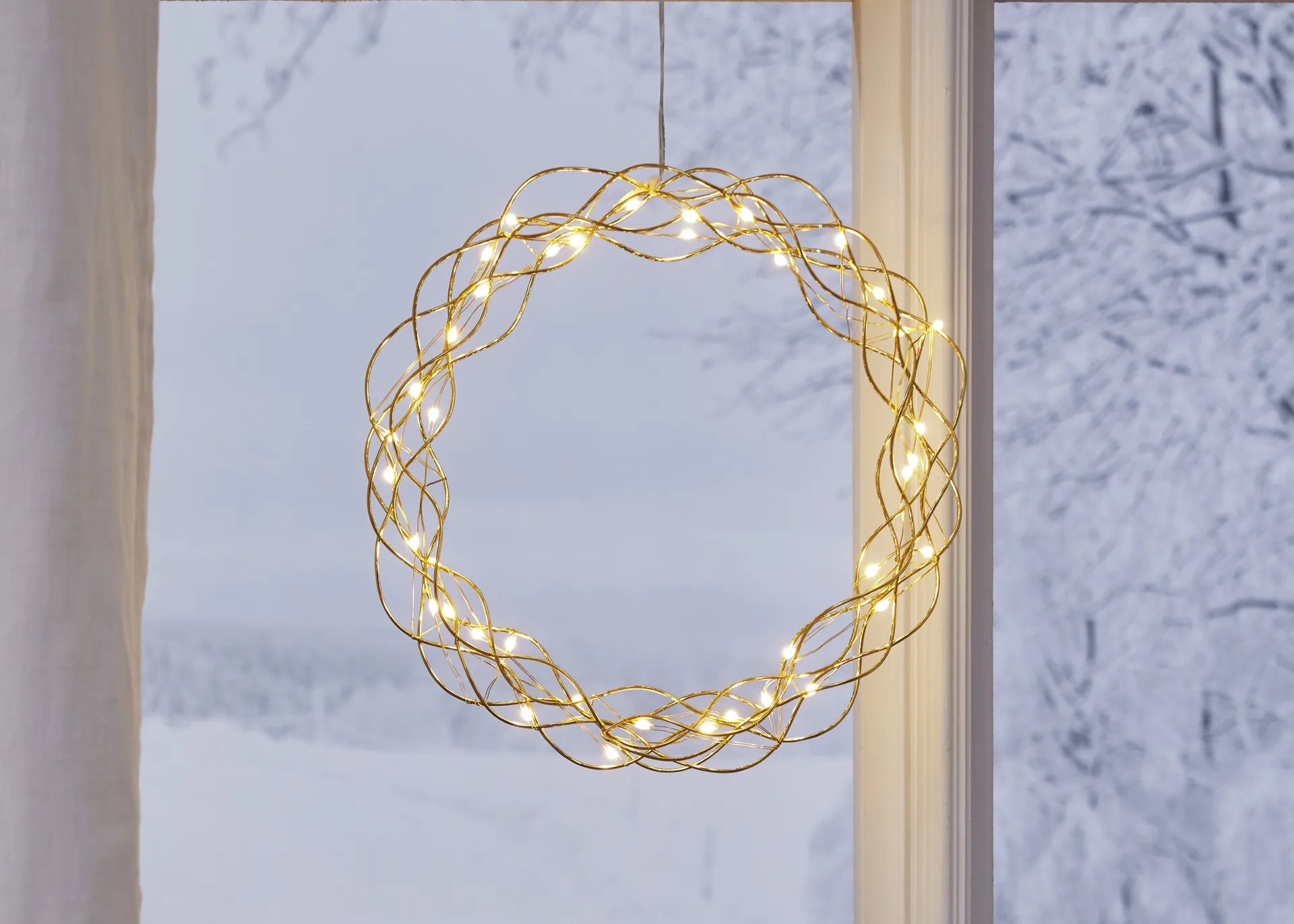 Curly wreath with LED lights 30 cm, Brass Star Trading