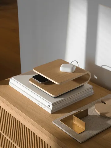 Ro wireless charger - Oak - Stelton