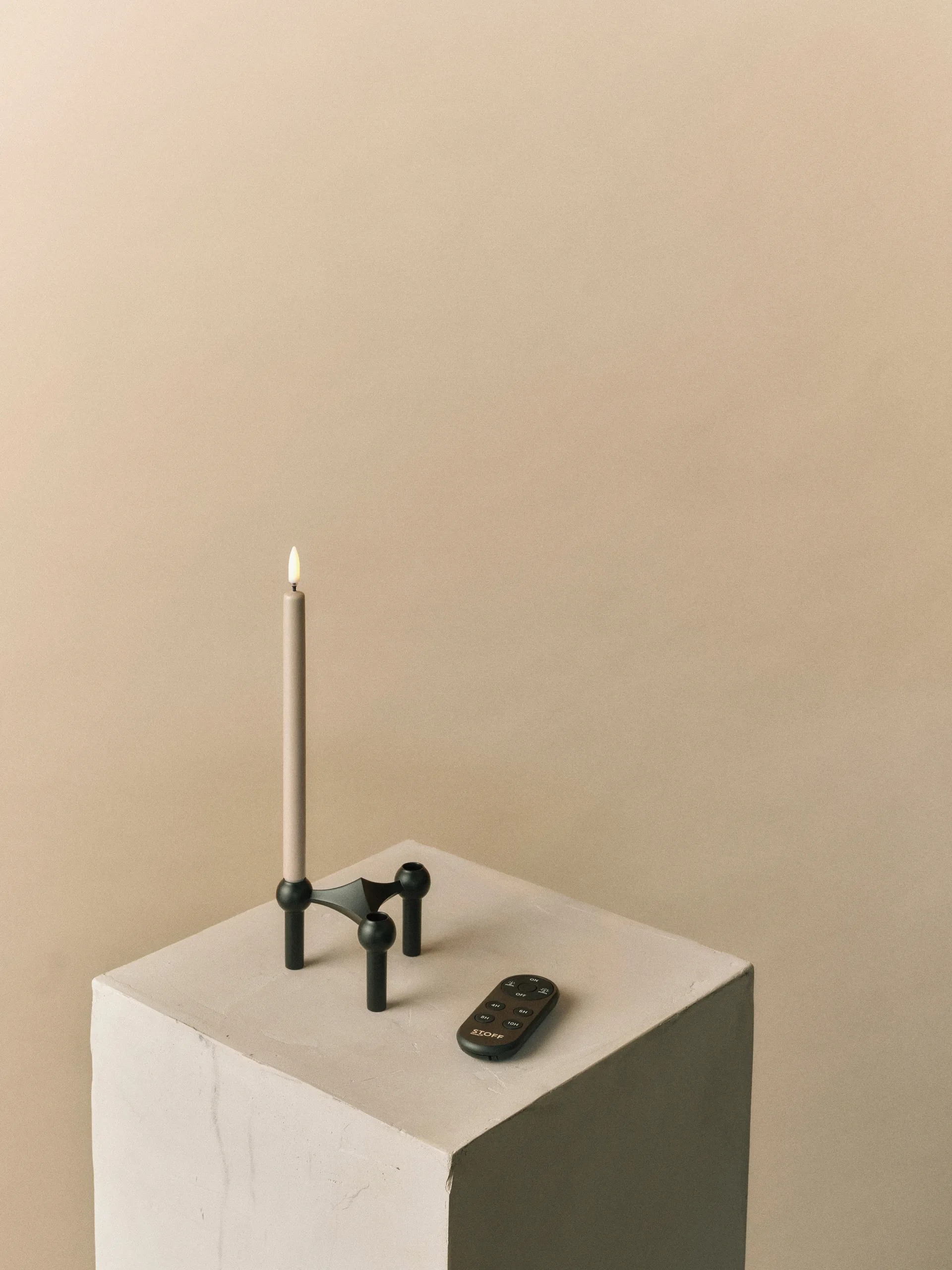 STOFF Nagel remote control by Uyuni Lighting, Black STOFF Nagel