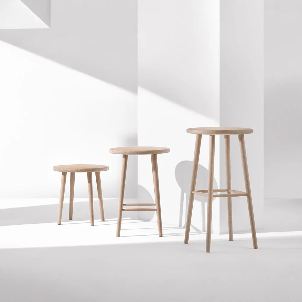 Miss Button round stool, Oak white oiled. low, Ø44x45 cm Stolab