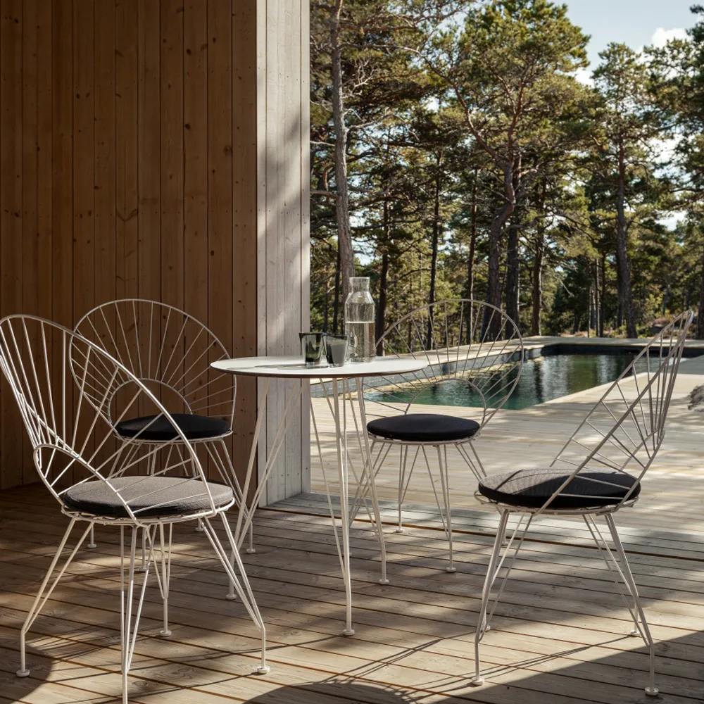 Desirée café table, White laminate, ø110cm, white lacquered base Swedese