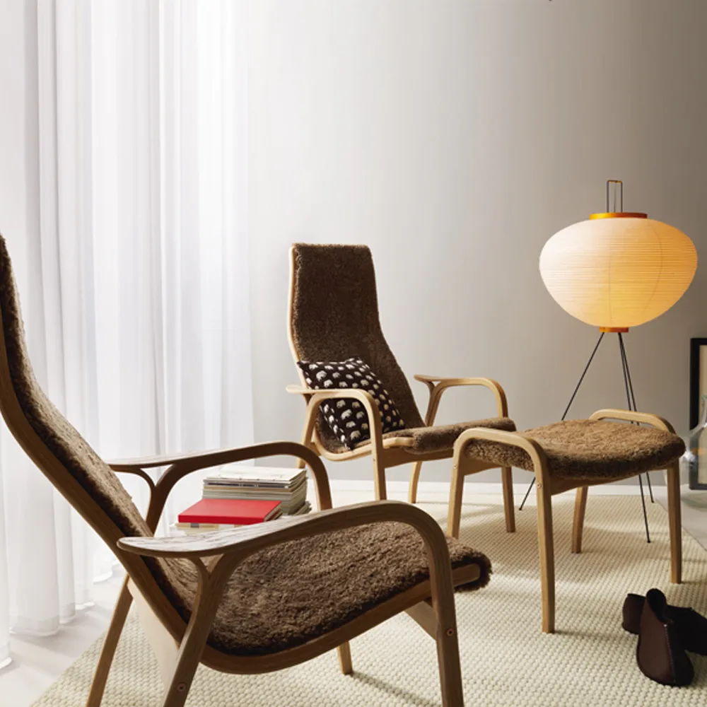 Lamino footstool, Sheepskin black-natural lacquered beech Swedese