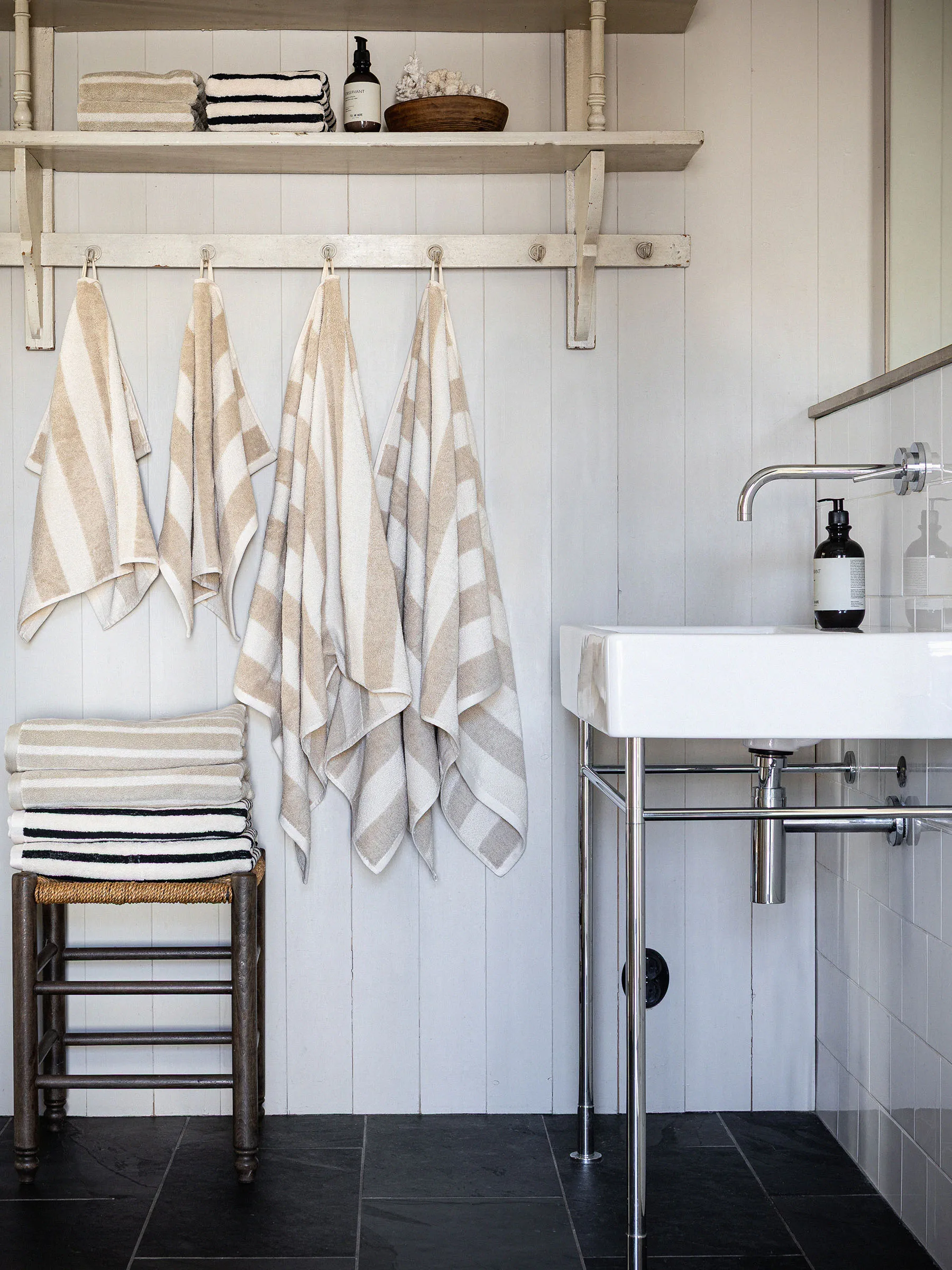 Cleo bath towel 70x140 cm, Beige Tell Me More