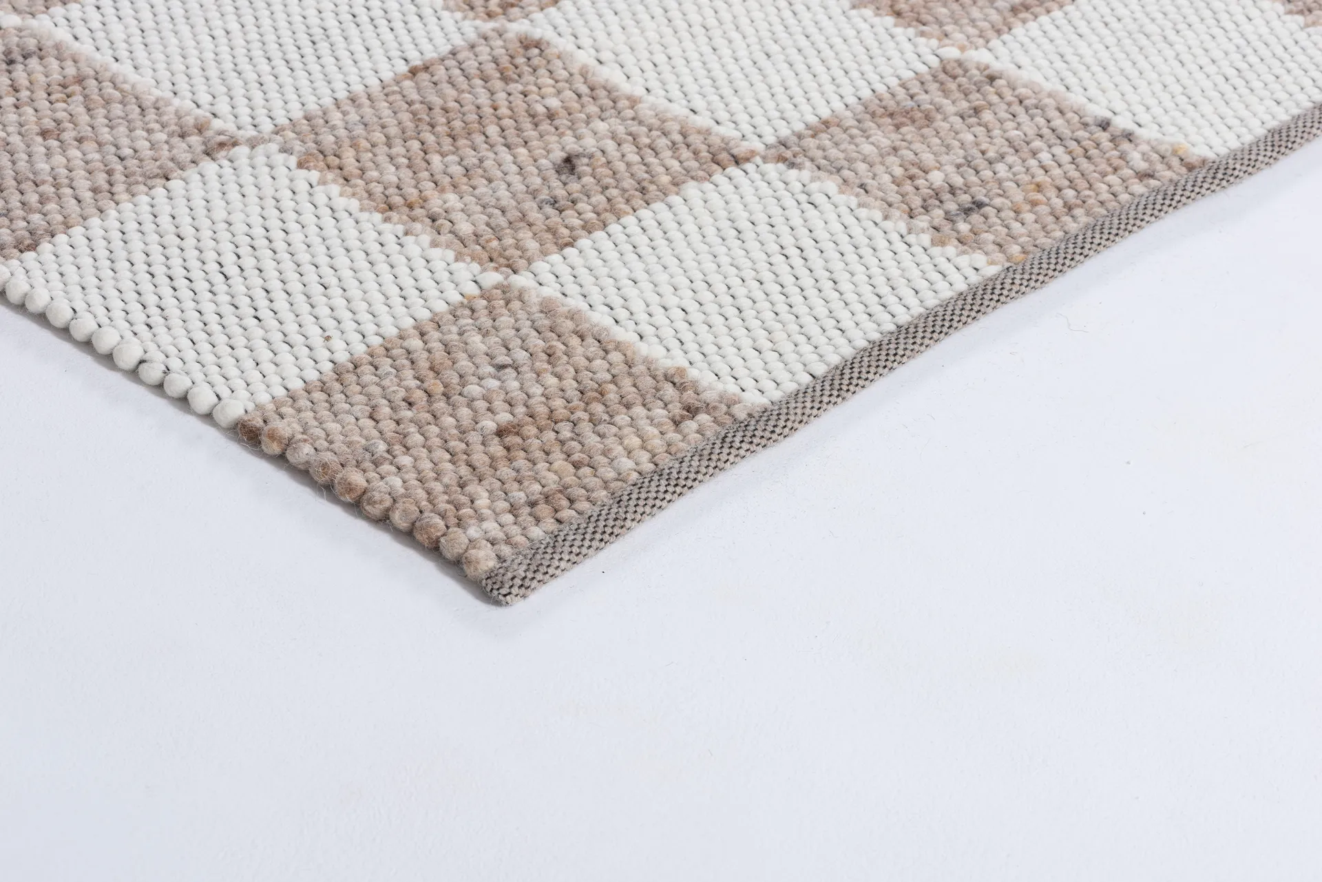 Gotland Design rug Special Edition, Light brown-white no. 2412, 200x200 cm Tisca