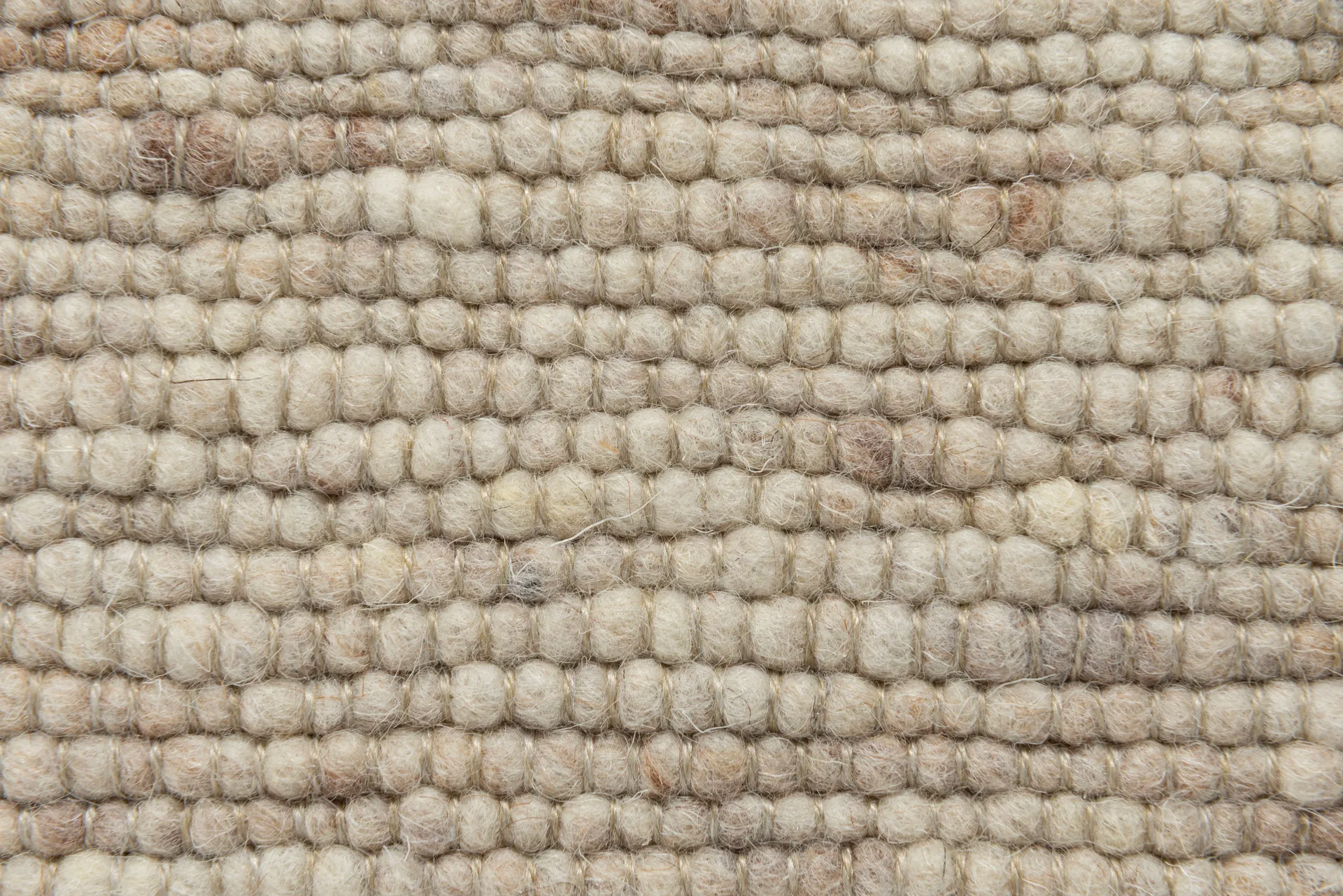 Sierrafil rug, Ecru no. 32, 70x140 cm Tisca