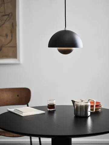 Flowerpot VP1 pendant lamp - matte black - &Tradition