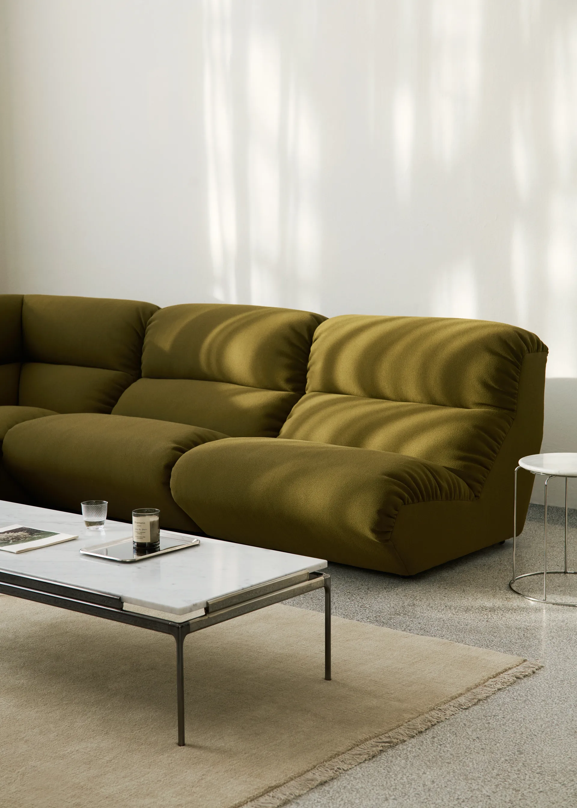 Hi Lo modular sofa configuration A Mylla 0971 &Tradition