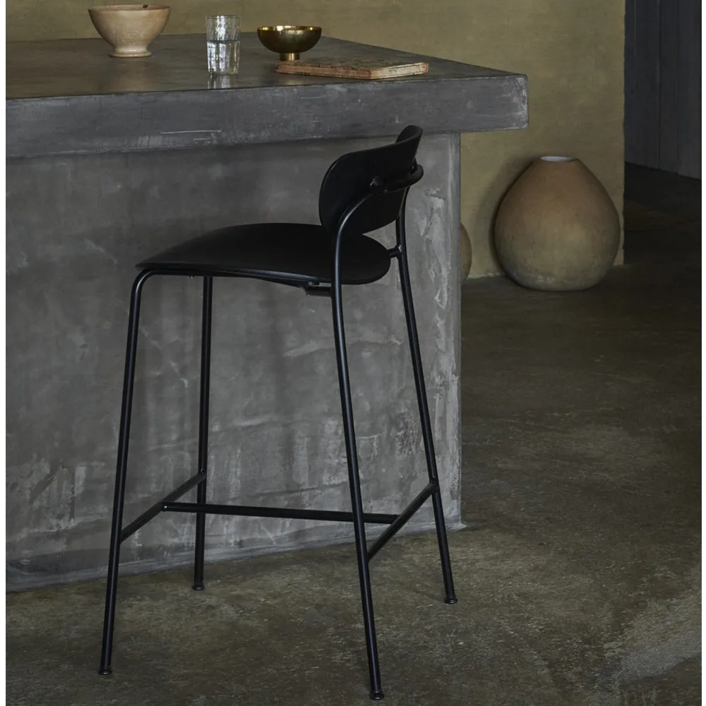 Pavilion AV7 barstool, Oak black lacquer, steel legs &Tradition