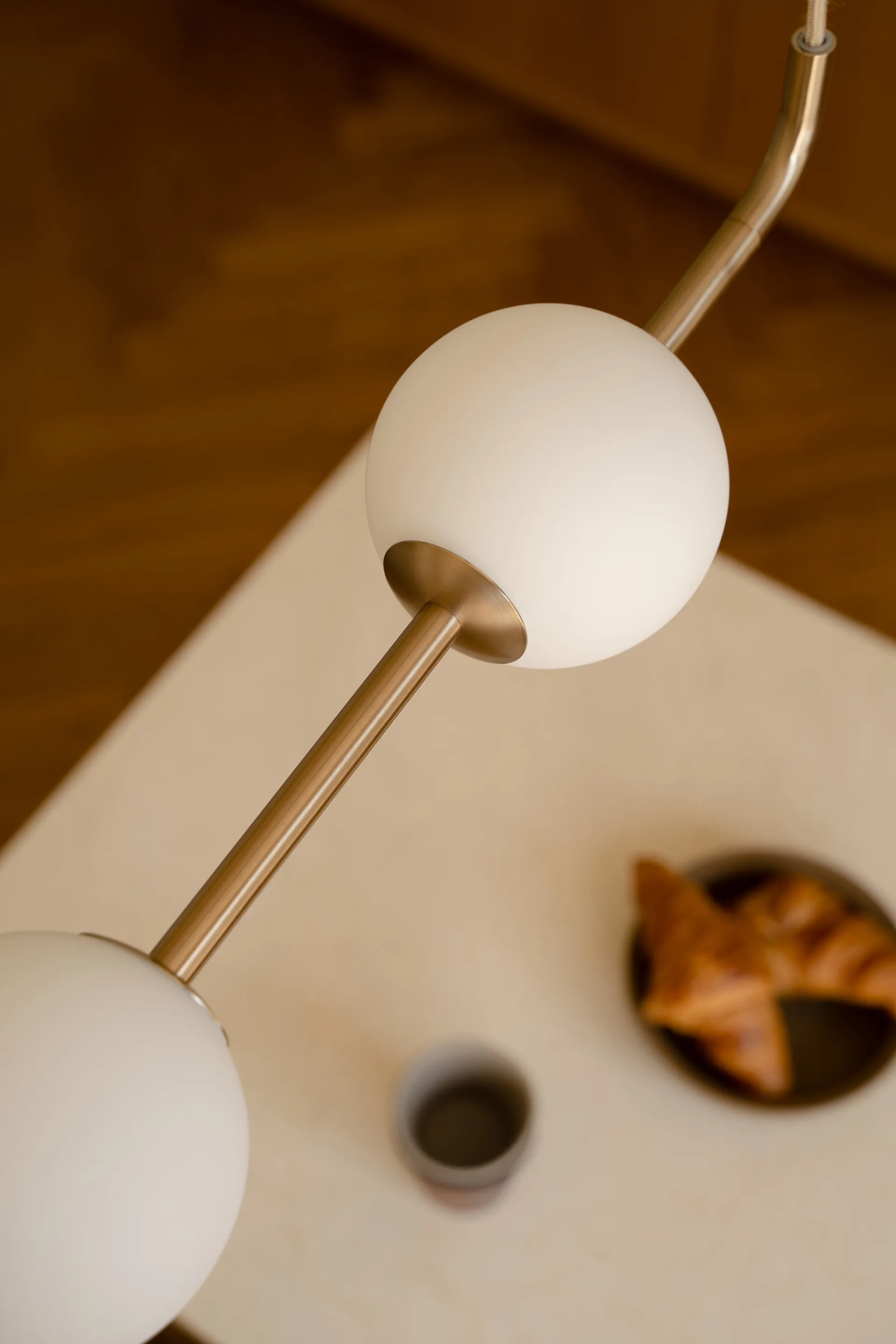 Audrey linear pendant, Brass Umage