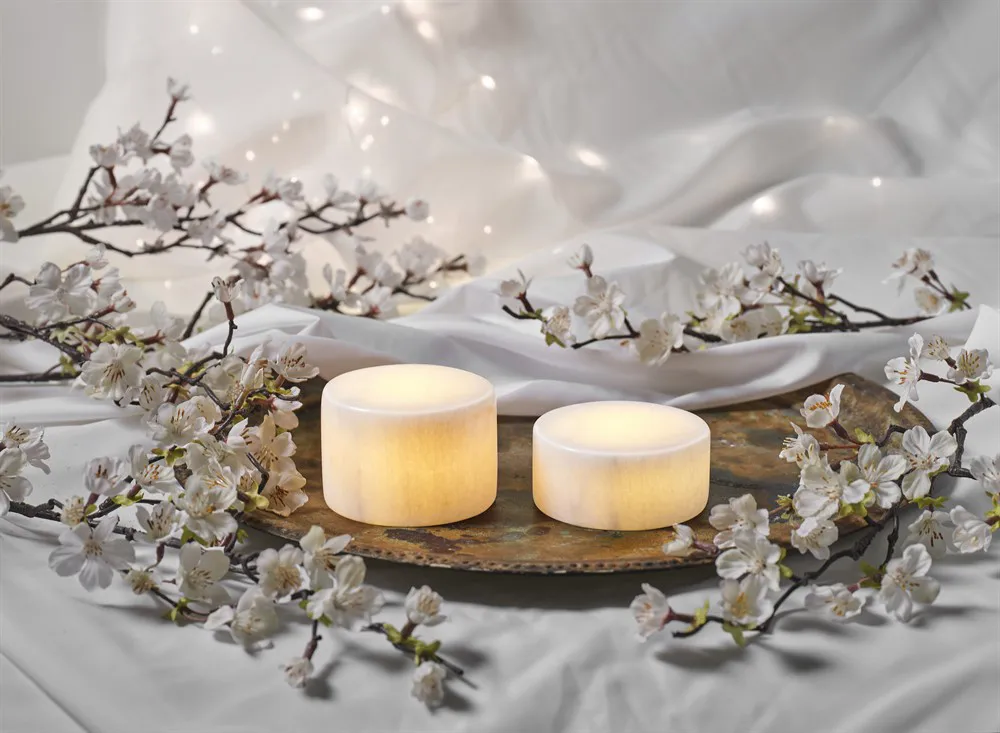 Marble table candle, White gloss, Ø8x6 cm Unison