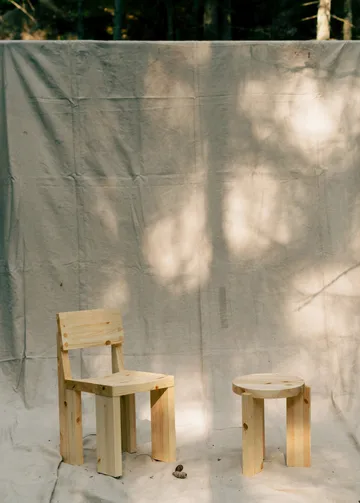 001 Stool round - Matte oil-waxed pine, Ø40x44 cm - Vaarnii