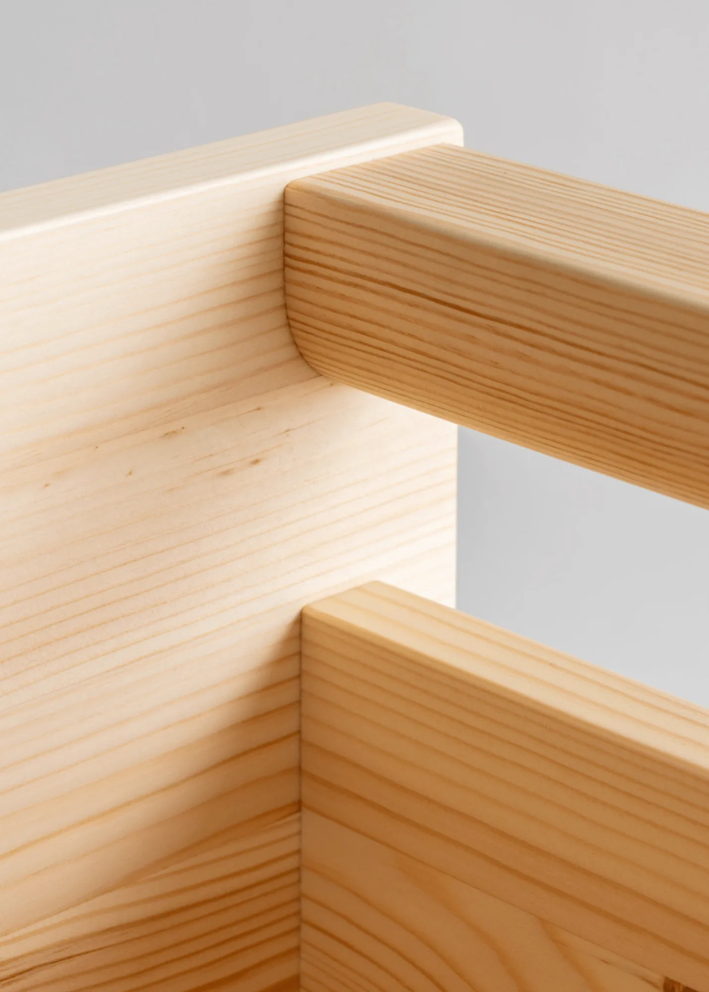 020 Koppa Crate storage box, Oil-waxed pine, small 29x43x22 cm Vaarnii