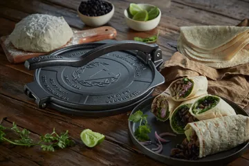 Heavy duty tortilla press Ø25 cm - Black, cast iron - Victoria