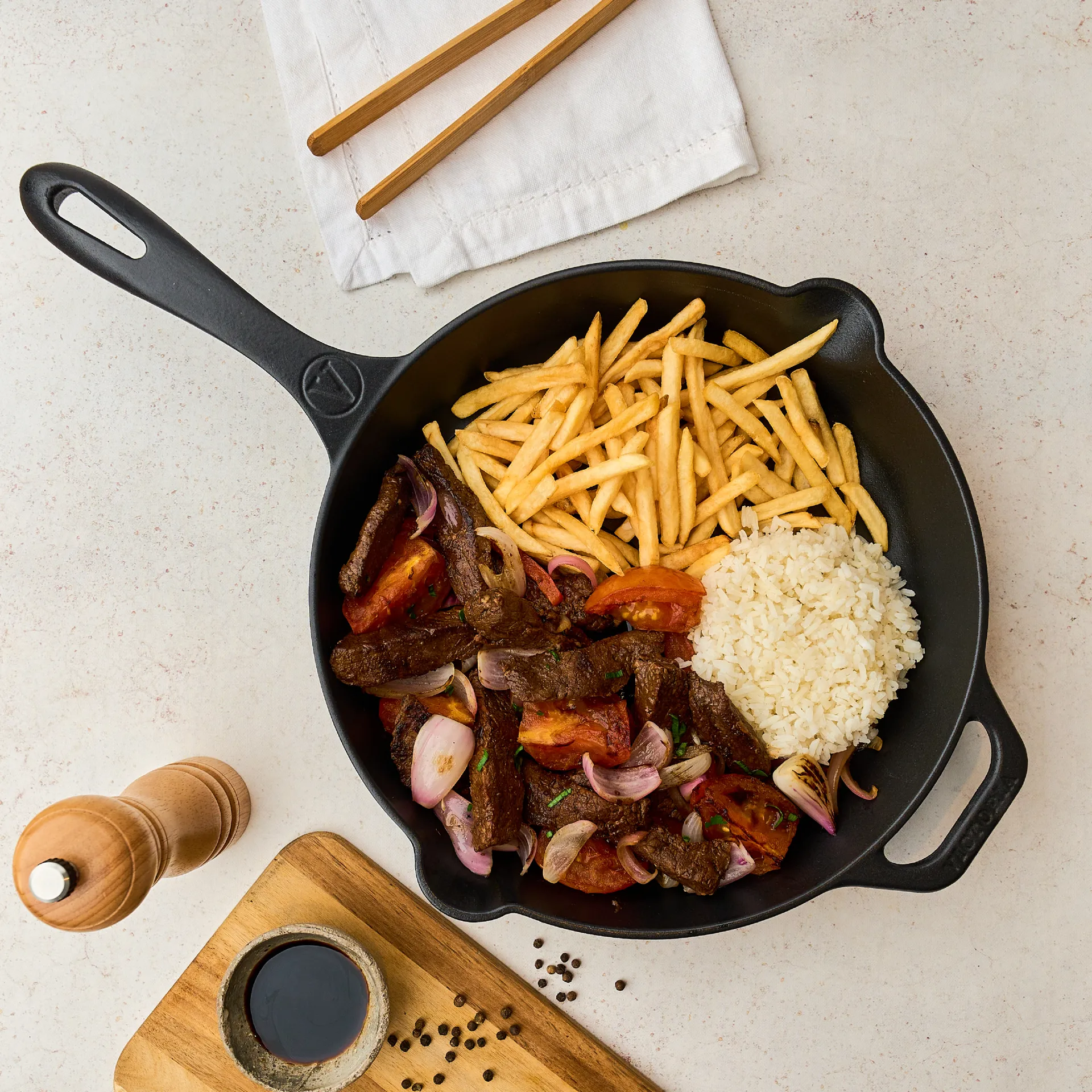 Victoria cast iron frying pan pre-seasoned, Ø30 cm Victoria