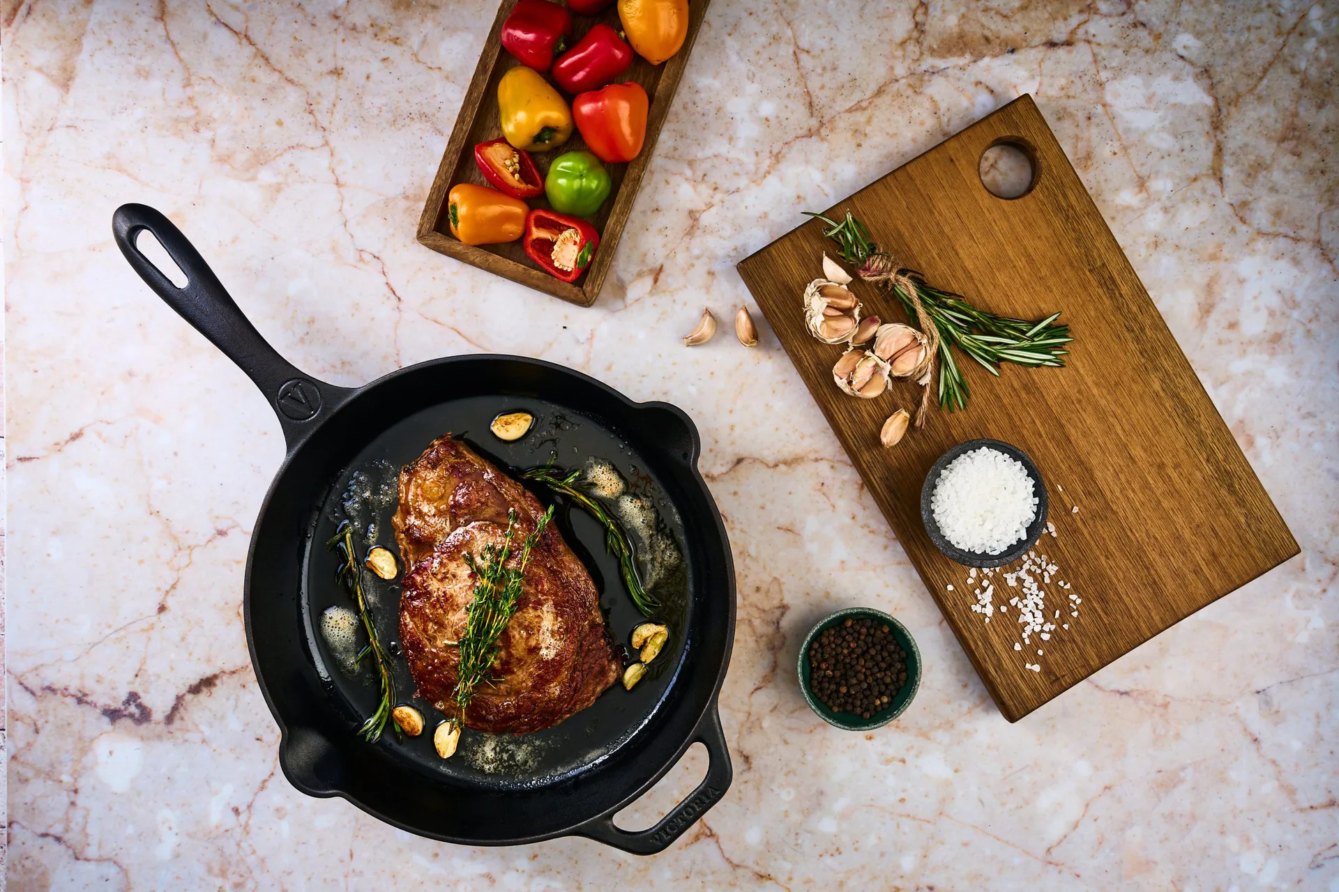 Victoria cast iron frying pan pre-seasoned, Ø30 cm Victoria