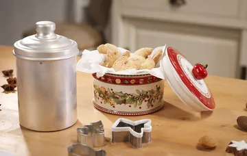 Winter Bakery cookie jar M 0.55 L - White-red - Villeroy & Boch