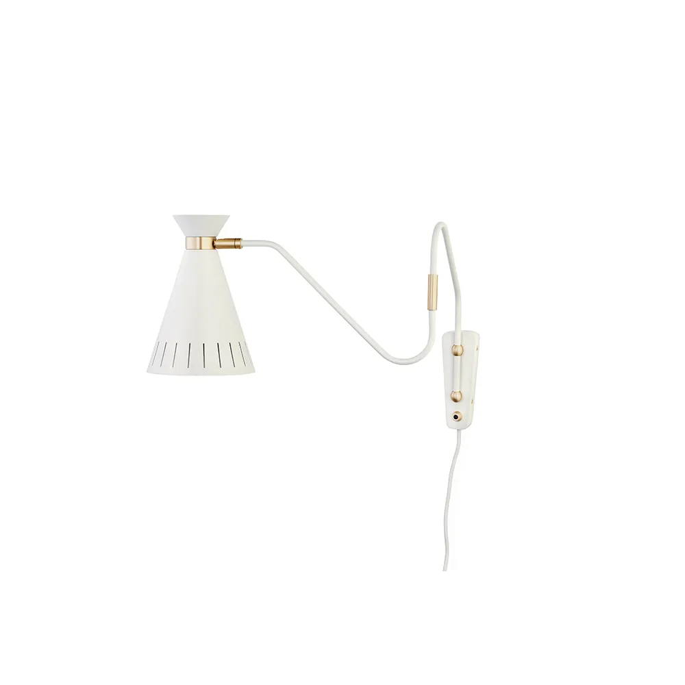Cone wall lamp, Warm white, brass details Warm Nordic