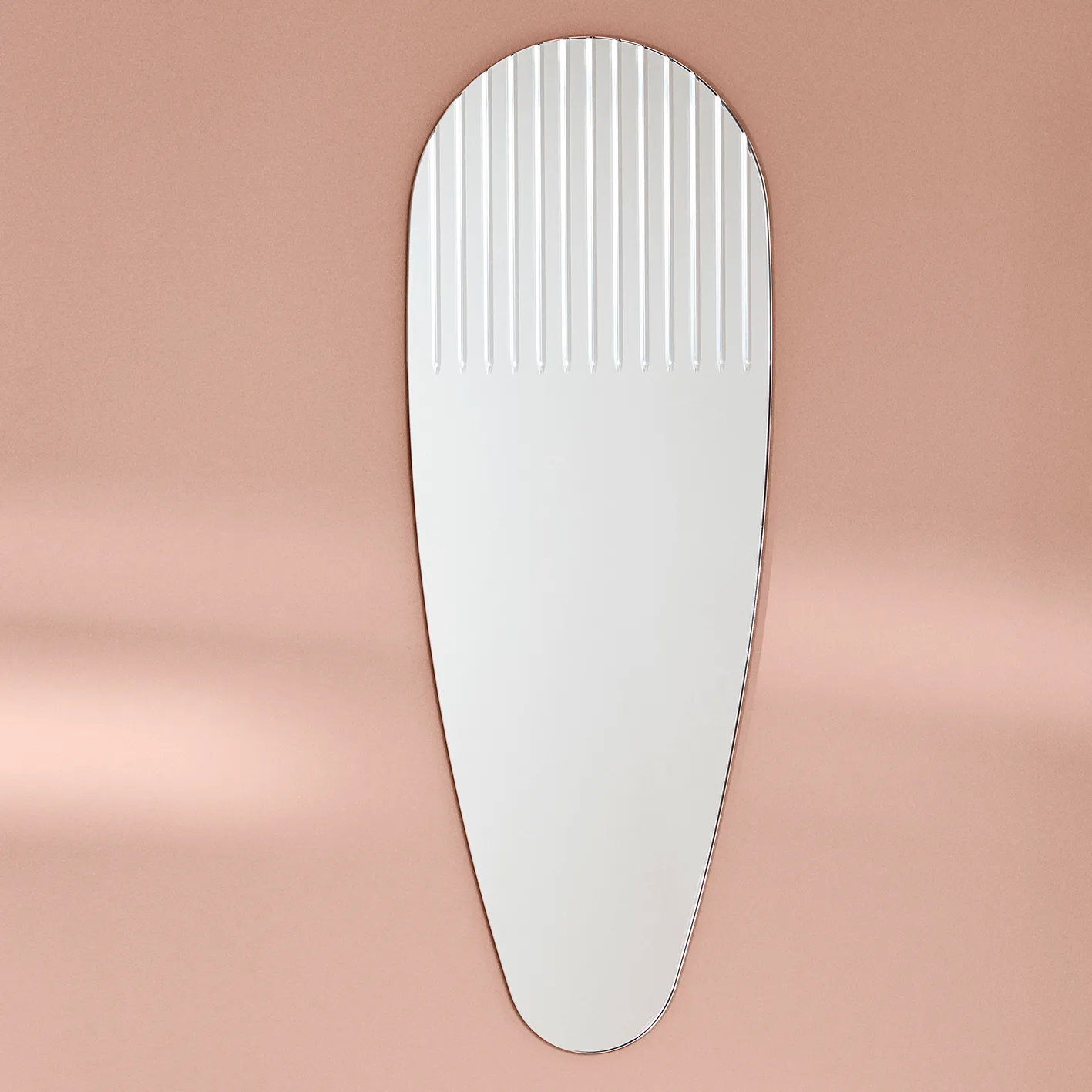 Masquerade Oval mirror, Clear Warm Nordic