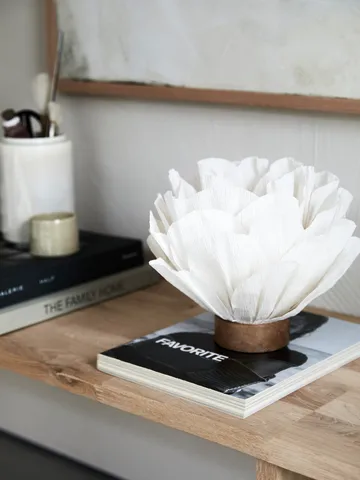 Lisa table lamp - White, Ø28x23 cm - Watt & Veke