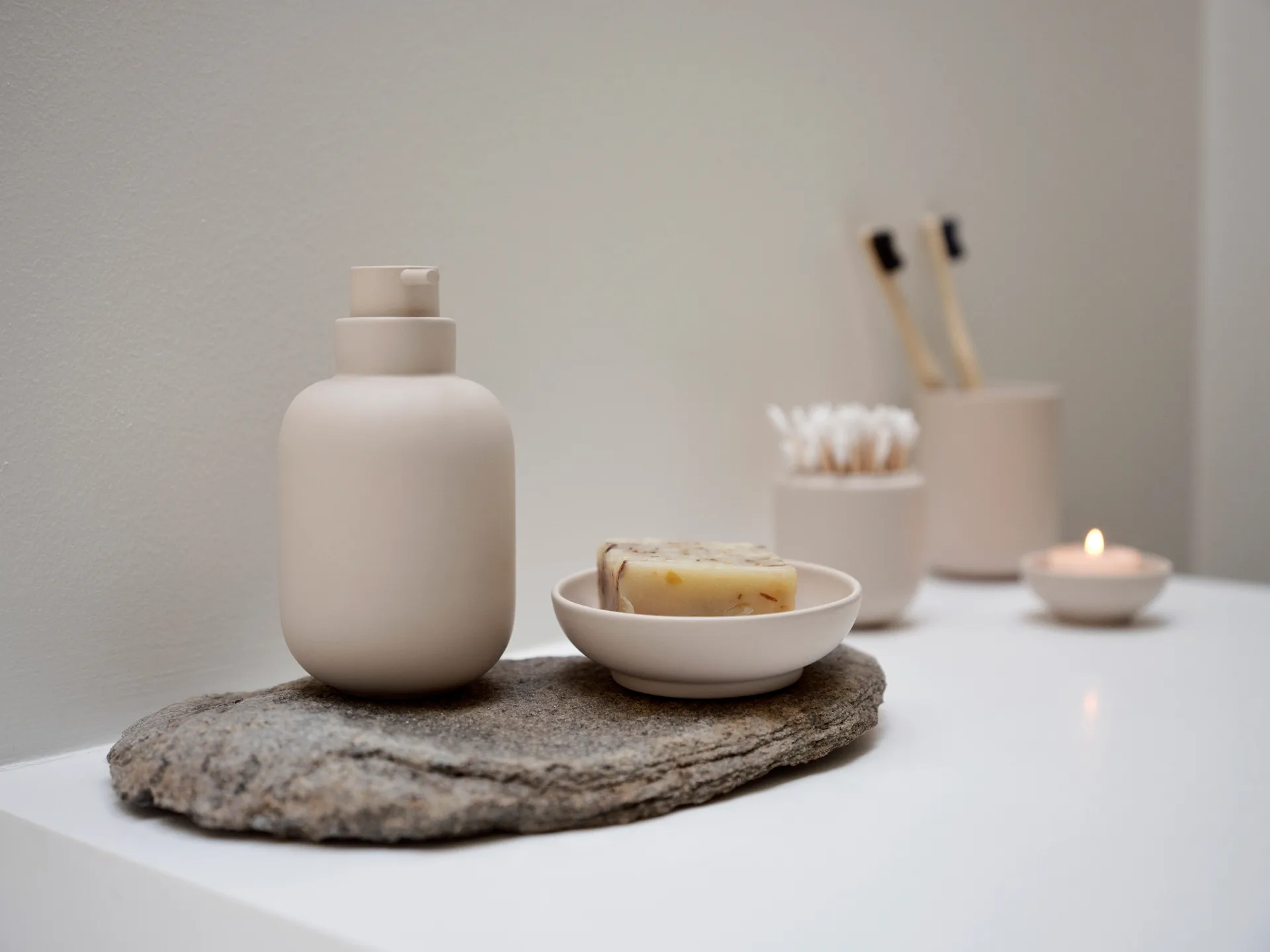 Sensu toothbrush mug Ø7.4x9.5 cm, Sand Zone Denmark