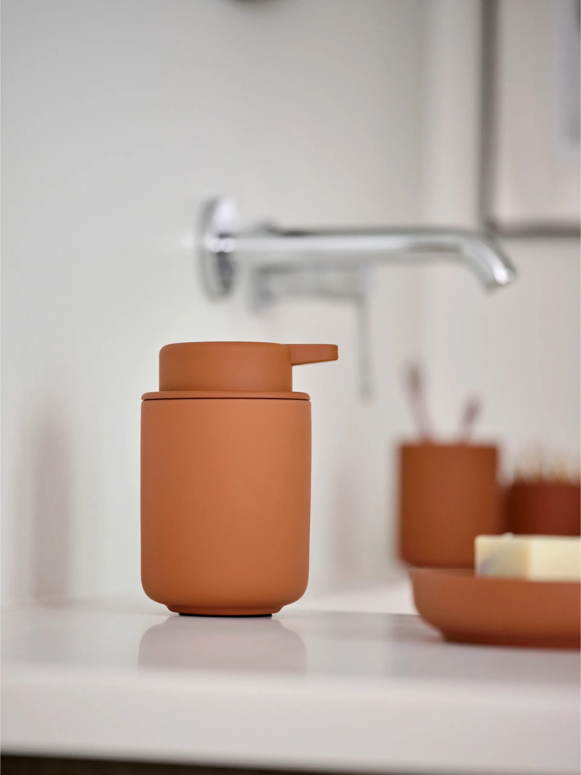 Ume soap dispenser, Terracotta Zone Denmark
